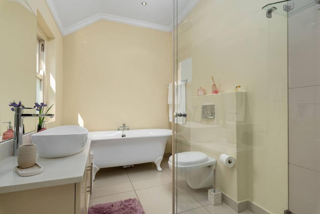The Tram Home Stay Franschhoek Luaran gambar