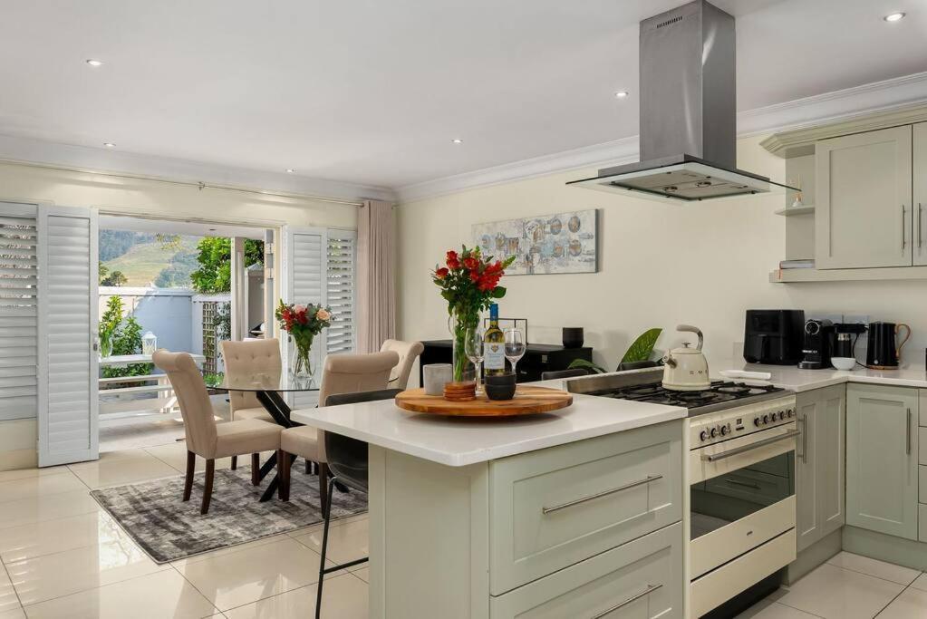 The Tram Home Stay Franschhoek Luaran gambar